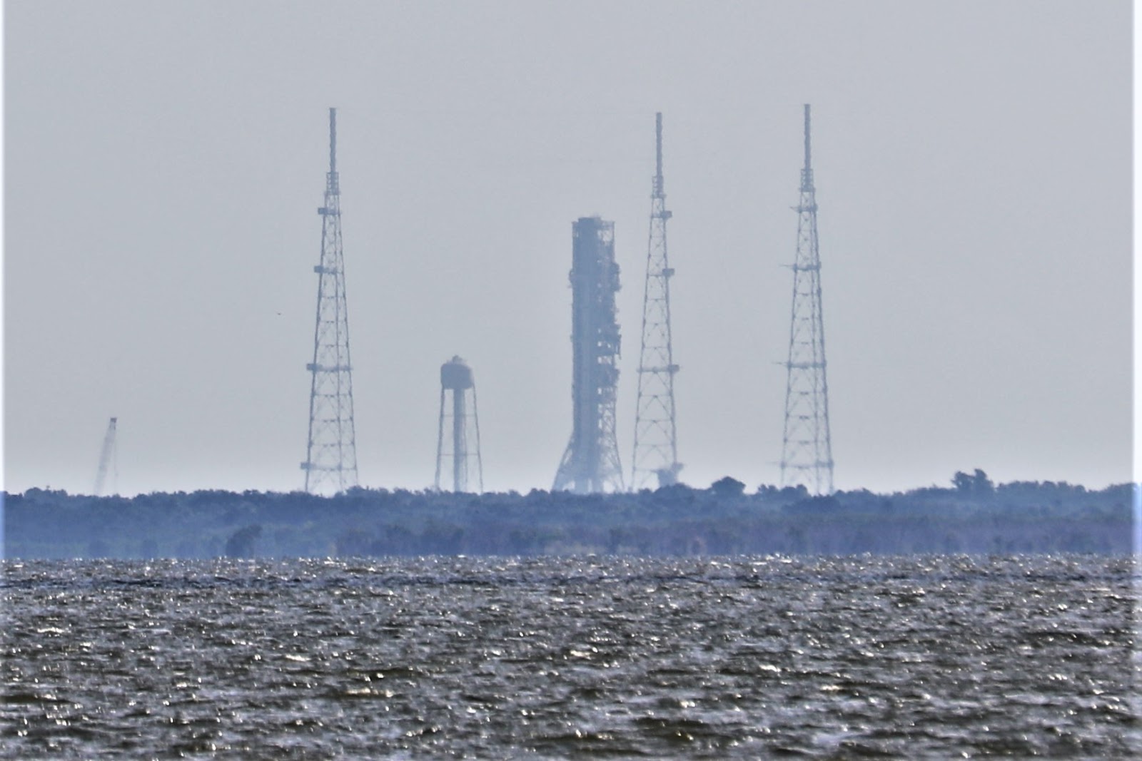 NASA SLS Mobile Launcher Rolls Back to KSC Pad 39B after Sheltering from Hurricane Dorian: Photos