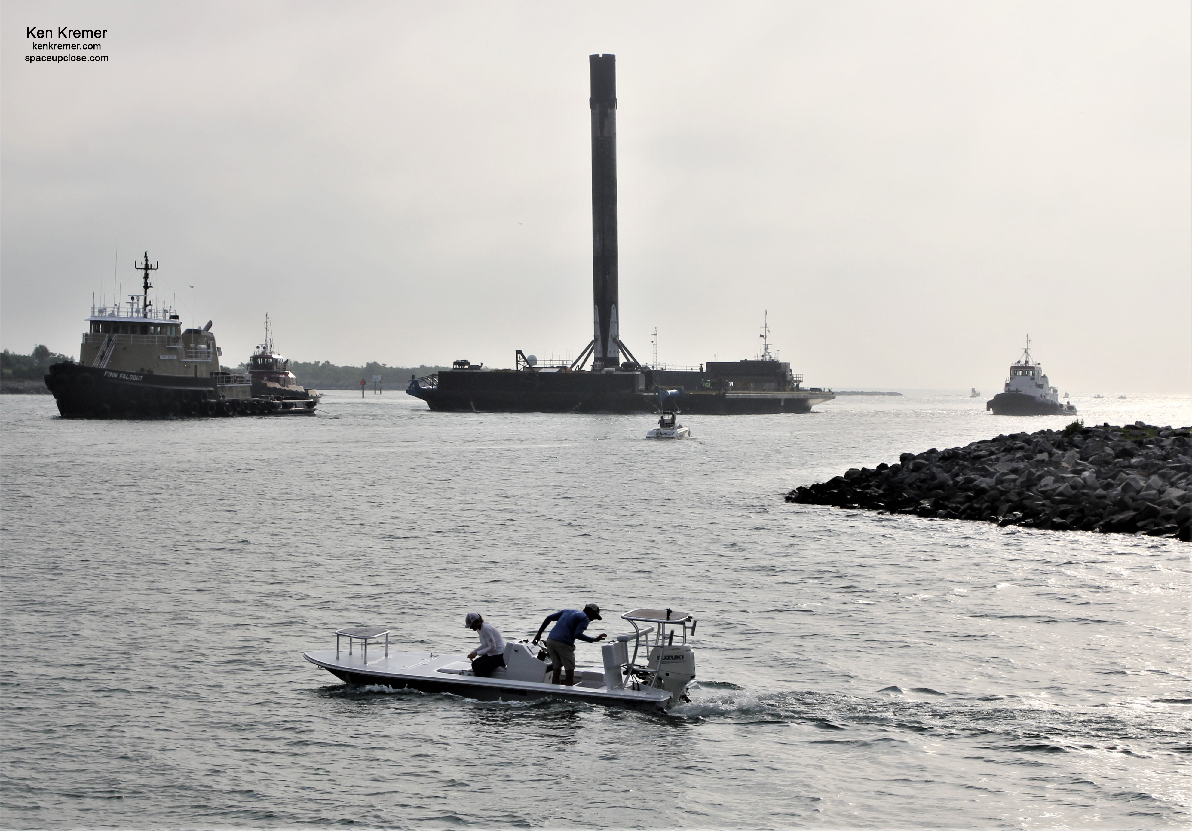 Recovered SpaceX Falcon 9 Starlink 1st Stage Sails into Port Canaveral