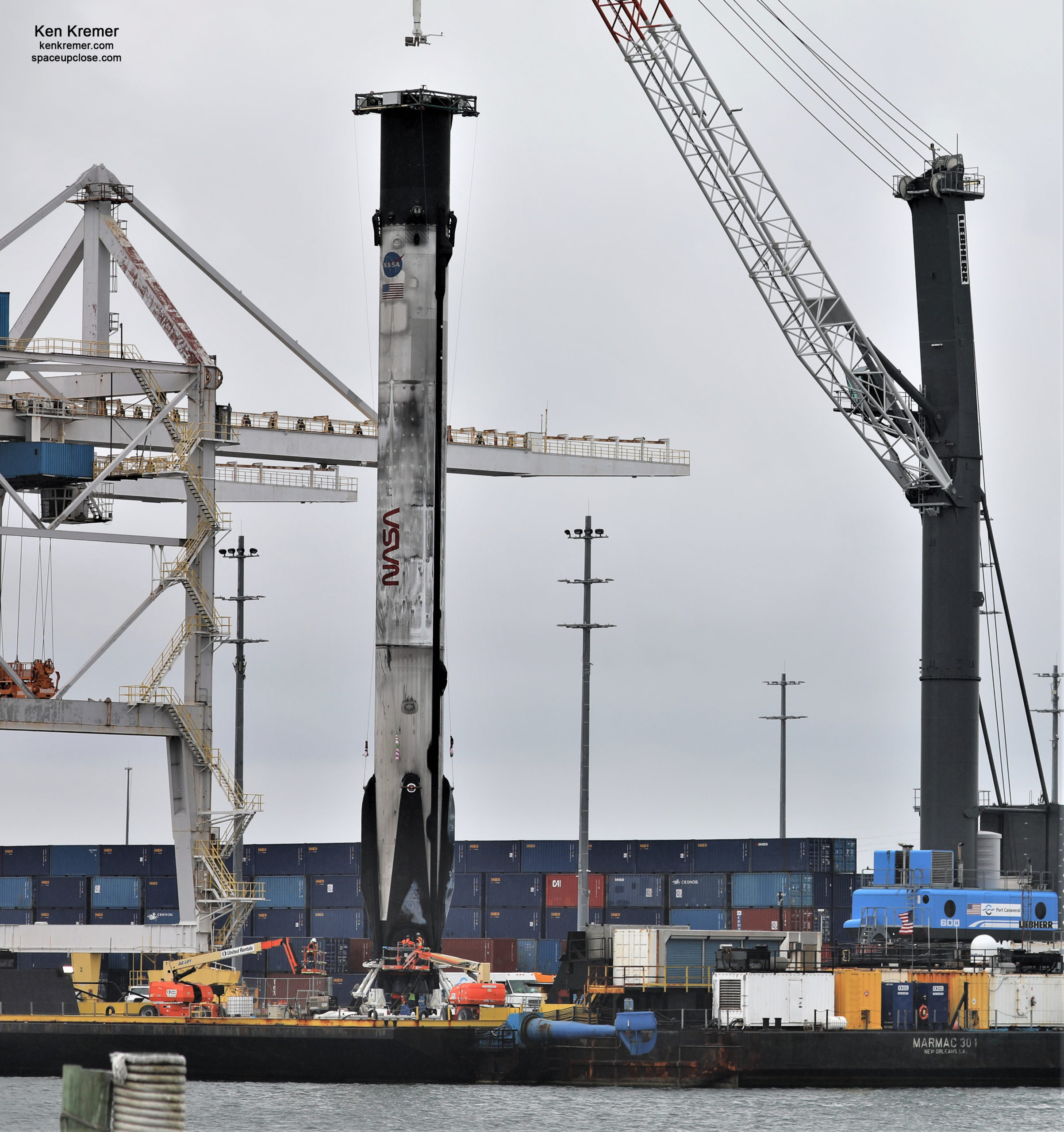 Landing Legs Retracted while Still on Droneship – Major Advance for SpaceX Falcon 9 Reusability that Launched 1st Humans: Photos