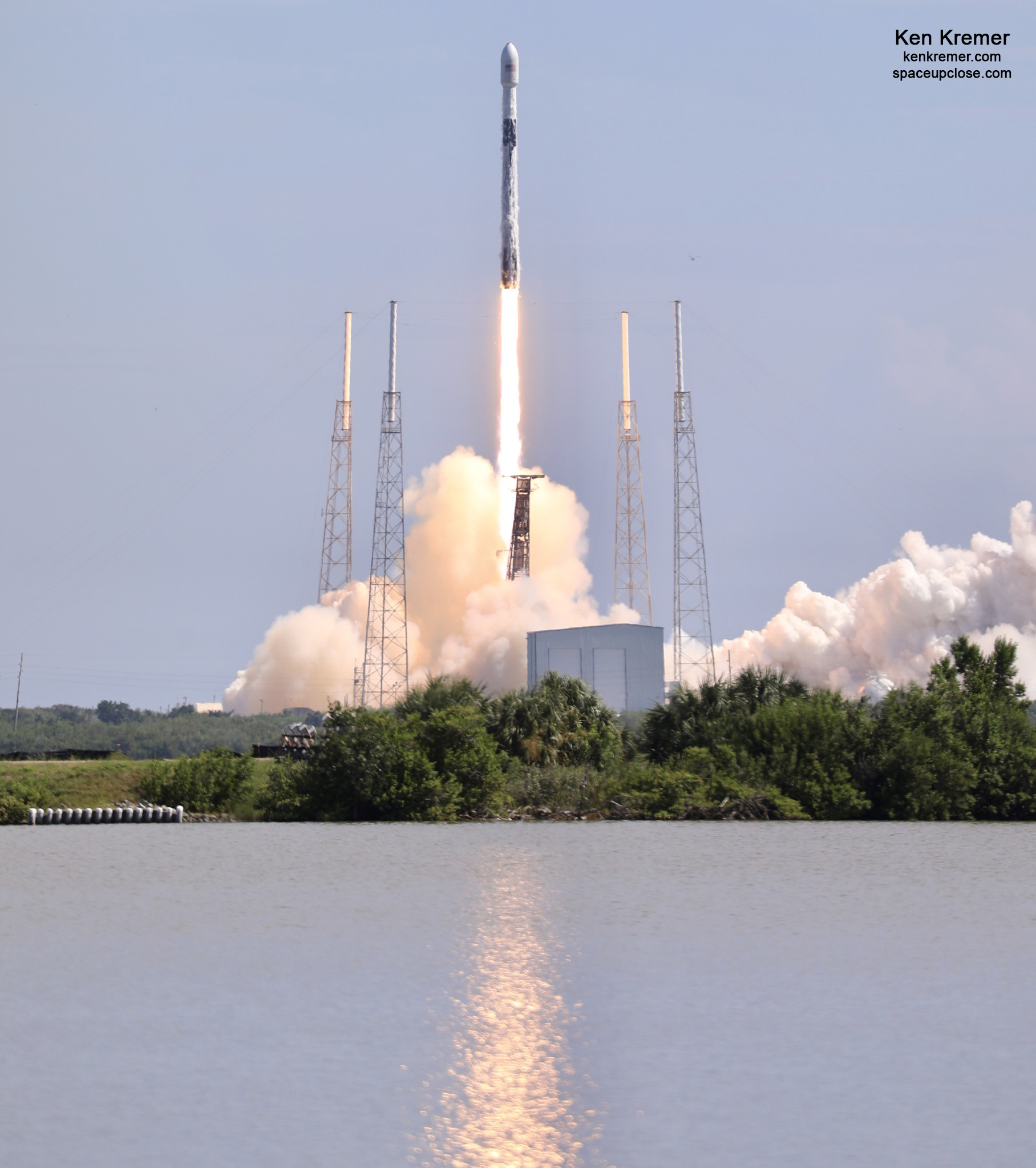 SpaceX Sets Falcon 9 Reusability Record with Starlink and SkySat Satellites Launch from Florida: Photos