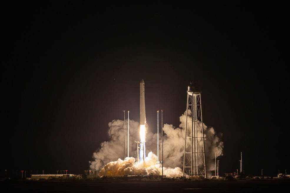 Northrop Grumman Antares Rocket Blasts off from Virginia Wallops on Commercial Cygnus NASA Resupply Mission to ISS – Breaking US Launch Scrub Scene