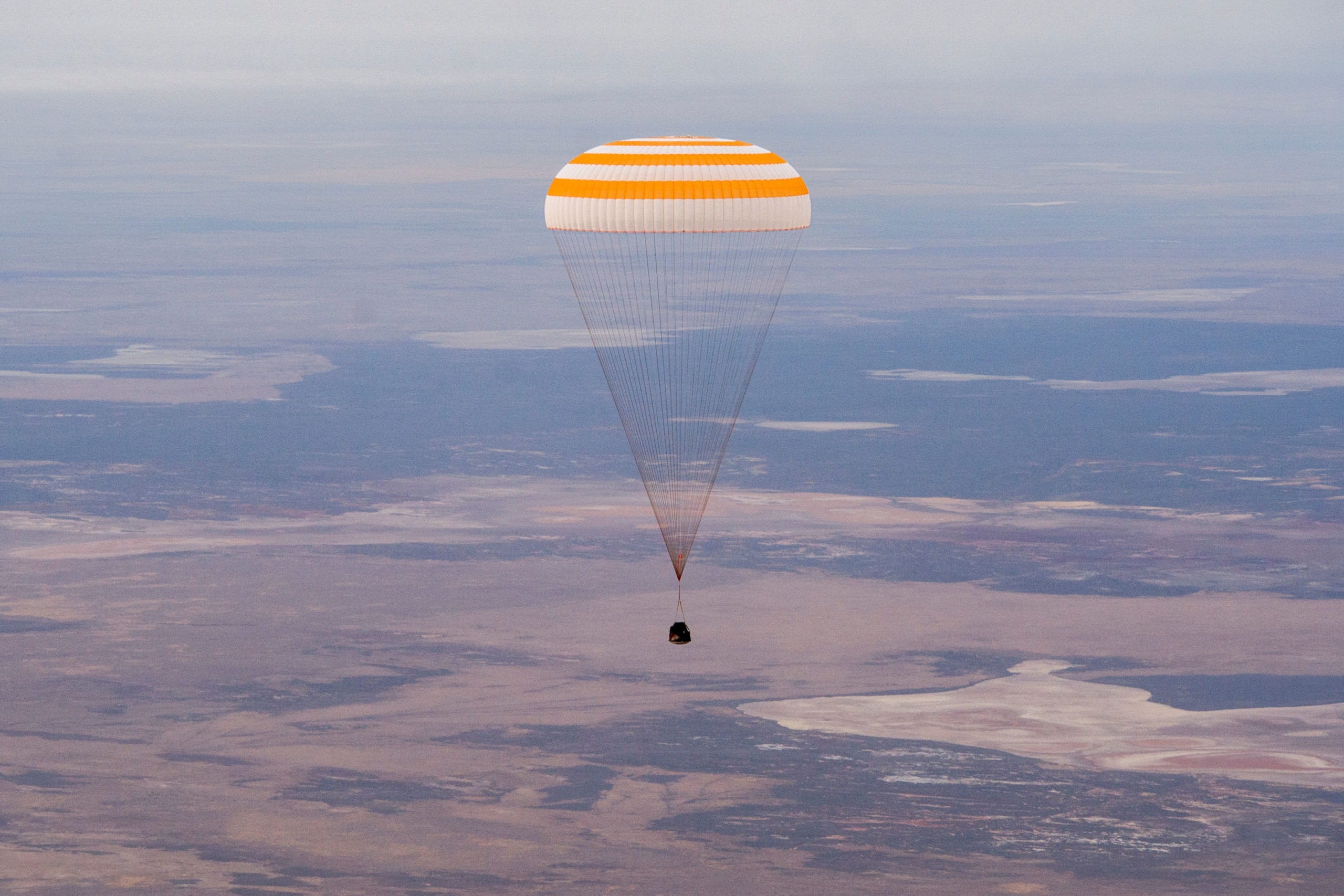 Soyuz Trio with NASA Astronaut Chris Cassidy Return Safely to Earth