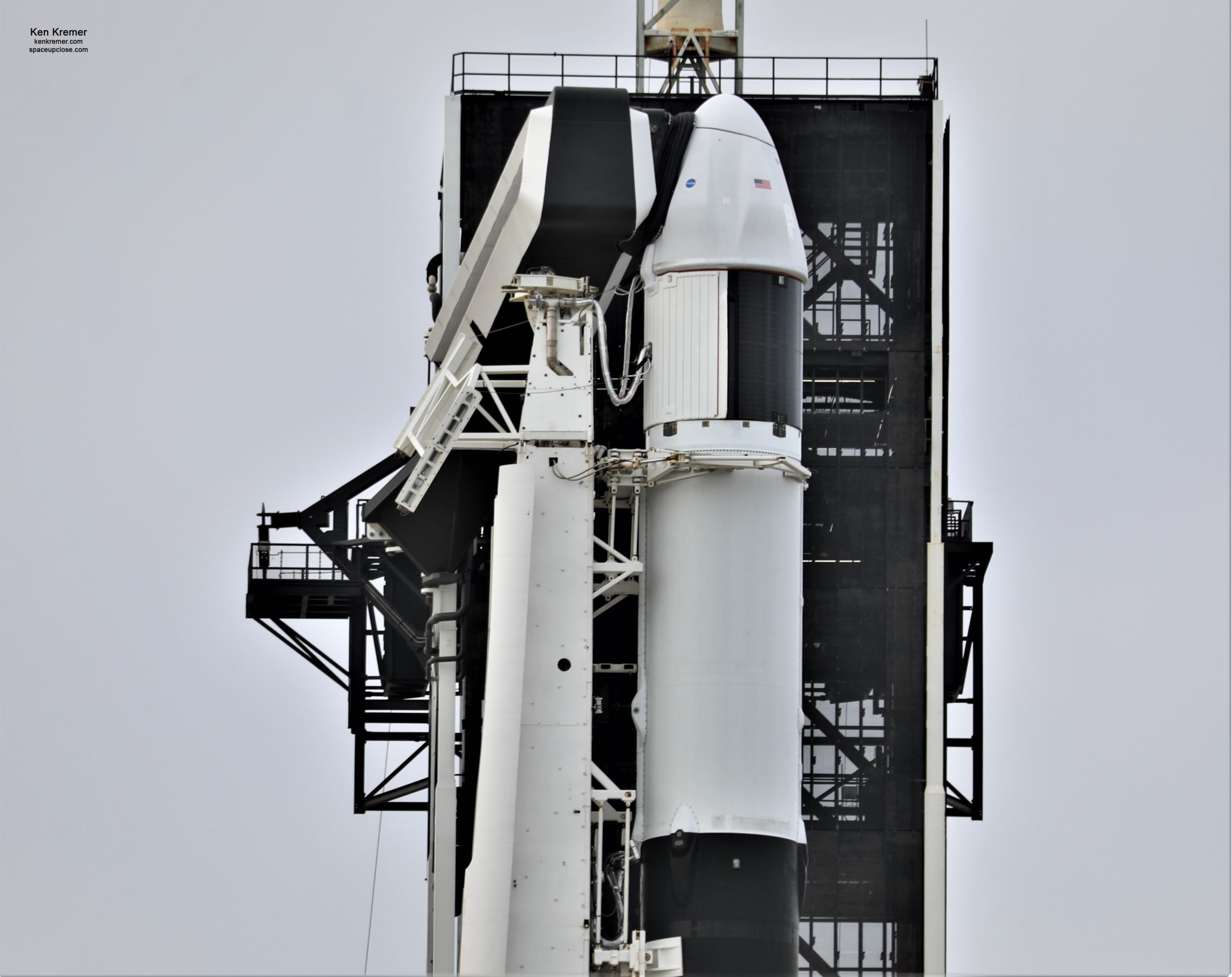 1st Upgraded SpaceX Cargo Dragon Set for Falcon 9 Blastoff to ISS Saturday Dec. 5: Watch Live/Photos