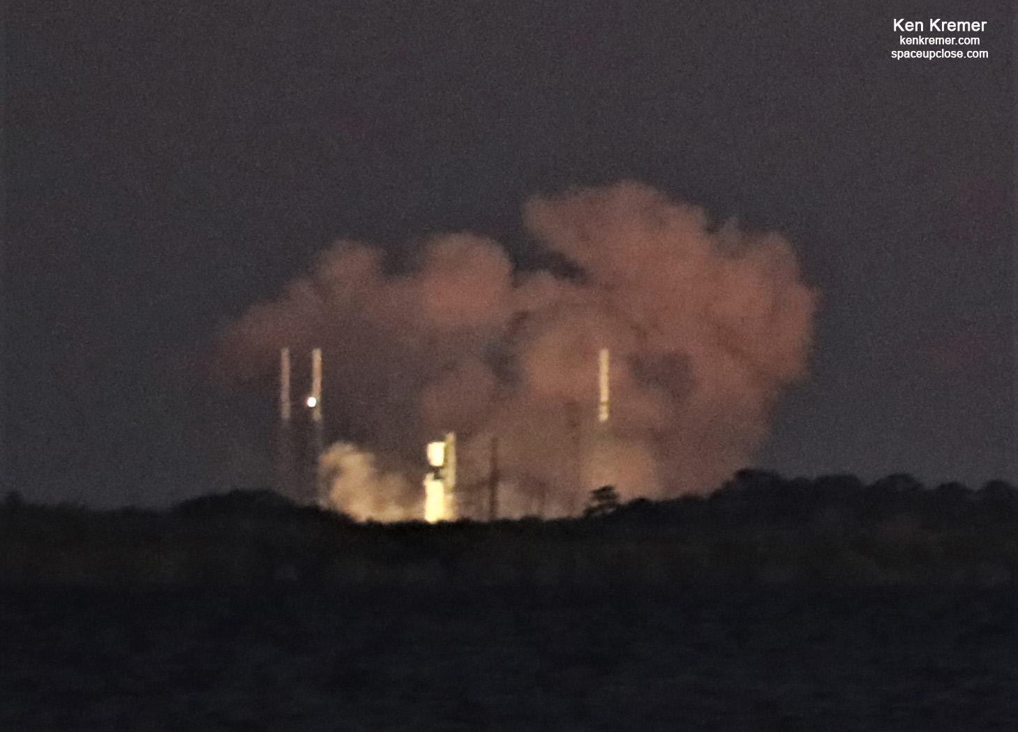 SpaceX Targets Dec. 11 Launch for SiriusXM SXM-7 Digital Audio Satellite after Successful Static Fire Test: Photos