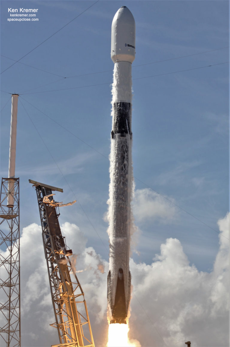SiriusXM SXM7 Digital Radio Satellite Soars to Orbit on SpaceX Falcon