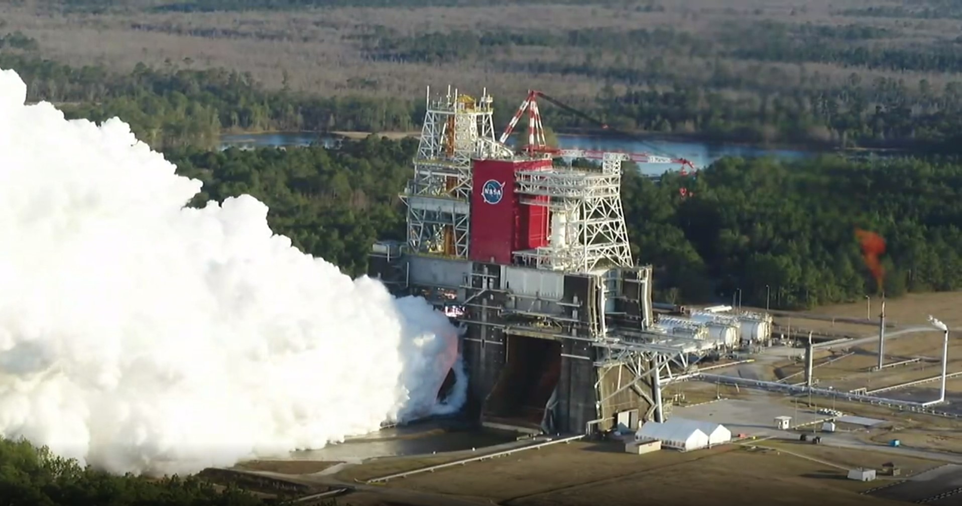 NASA Targets 2nd SLS Green Run Hot Fire Test on March 18 for Artemis Moon Missions