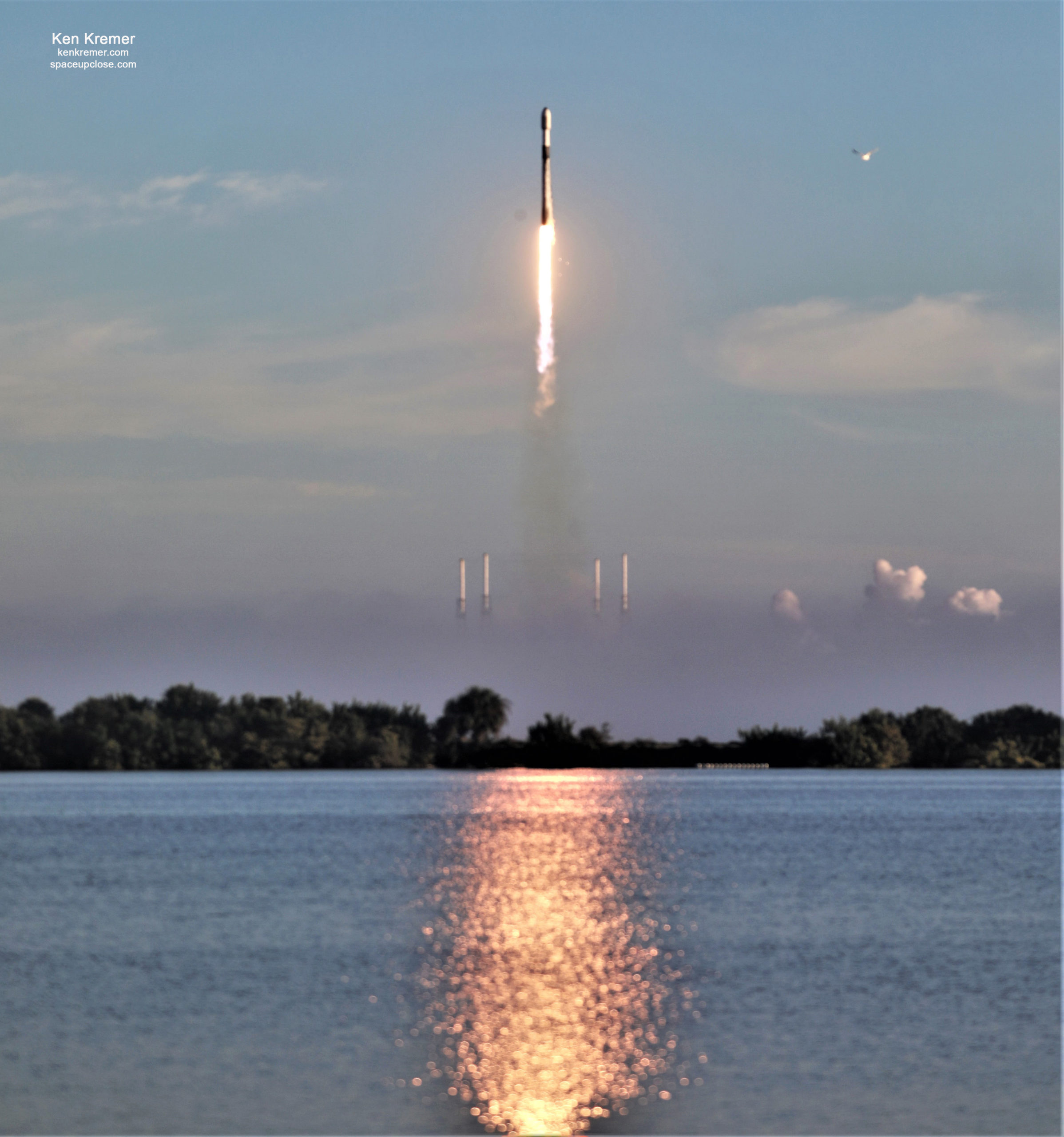 SpaceX Falcon 9 Pierces Dense Saturday Morning Fog Layer to Deliver Starlink Satellite to New Orbital Shell: Photos