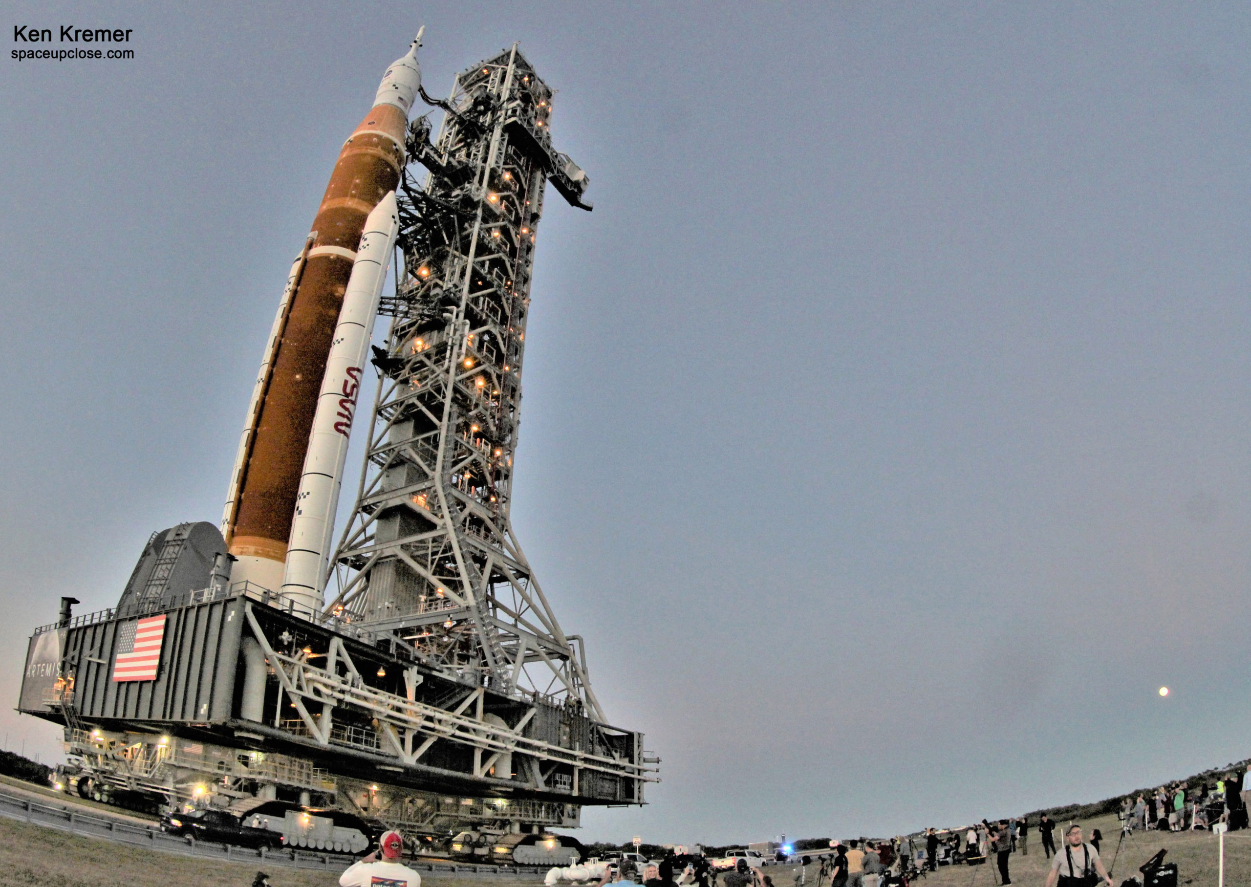 Maiden NASA SLS Mega Moon Rocket Rolls out to KSC Launch Pad for Countdown Fueling Test: Photos