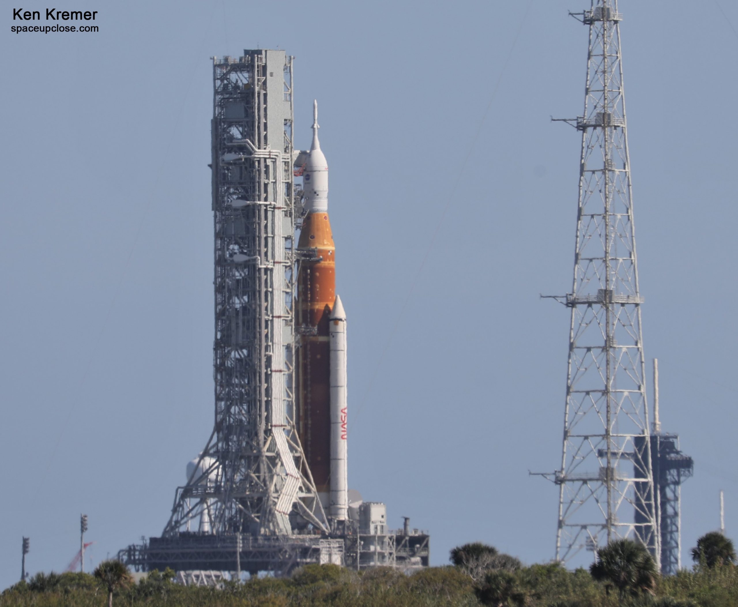 NASA Starts 1st SLS WDR Countdown Fueling Test for Artemis 1 Moon Mission: Photos