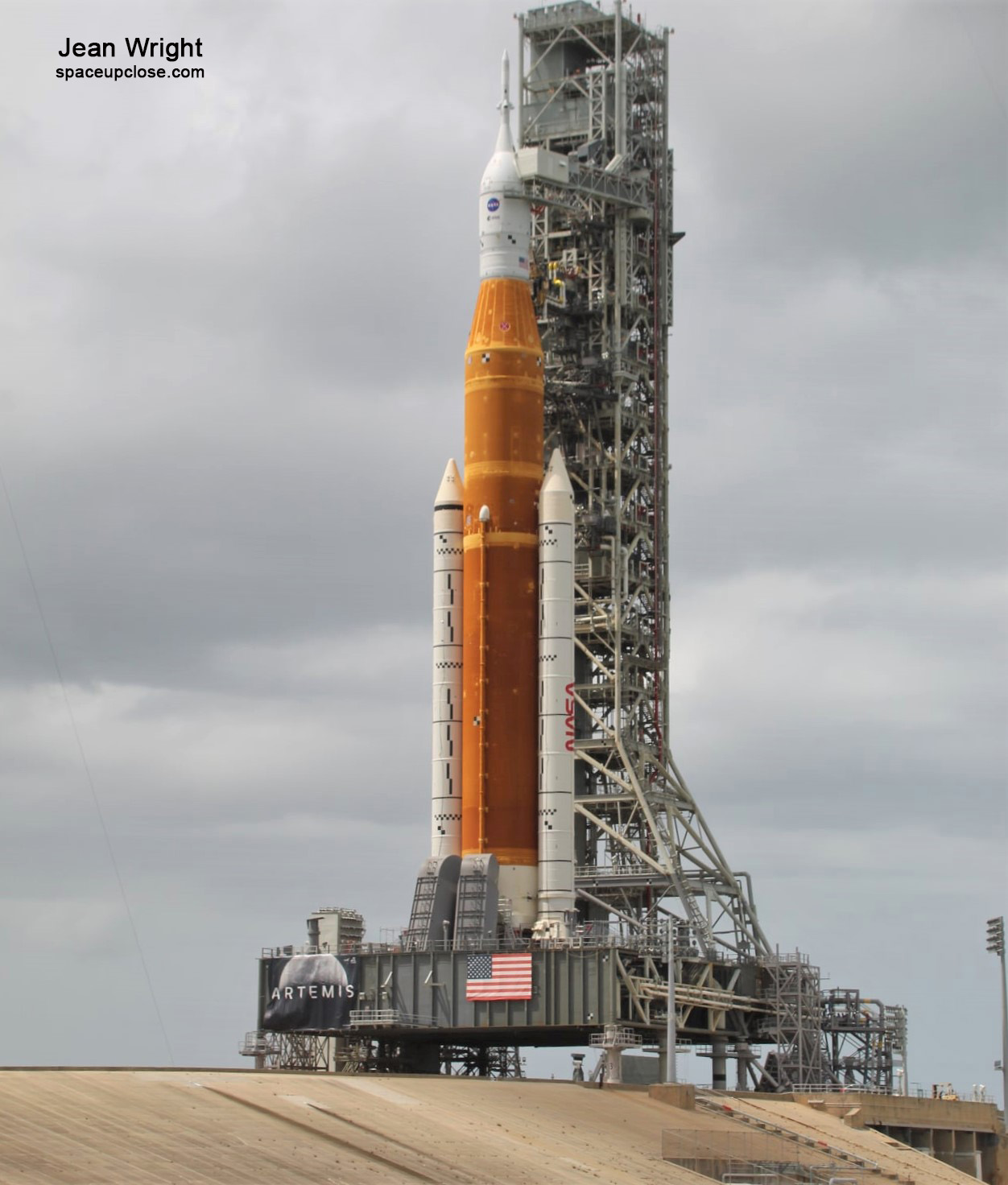 UpClose with NASA SLS Mega Moon Rocket at KSC Pad 39B before Rollback to VAB for Repairs: Photos