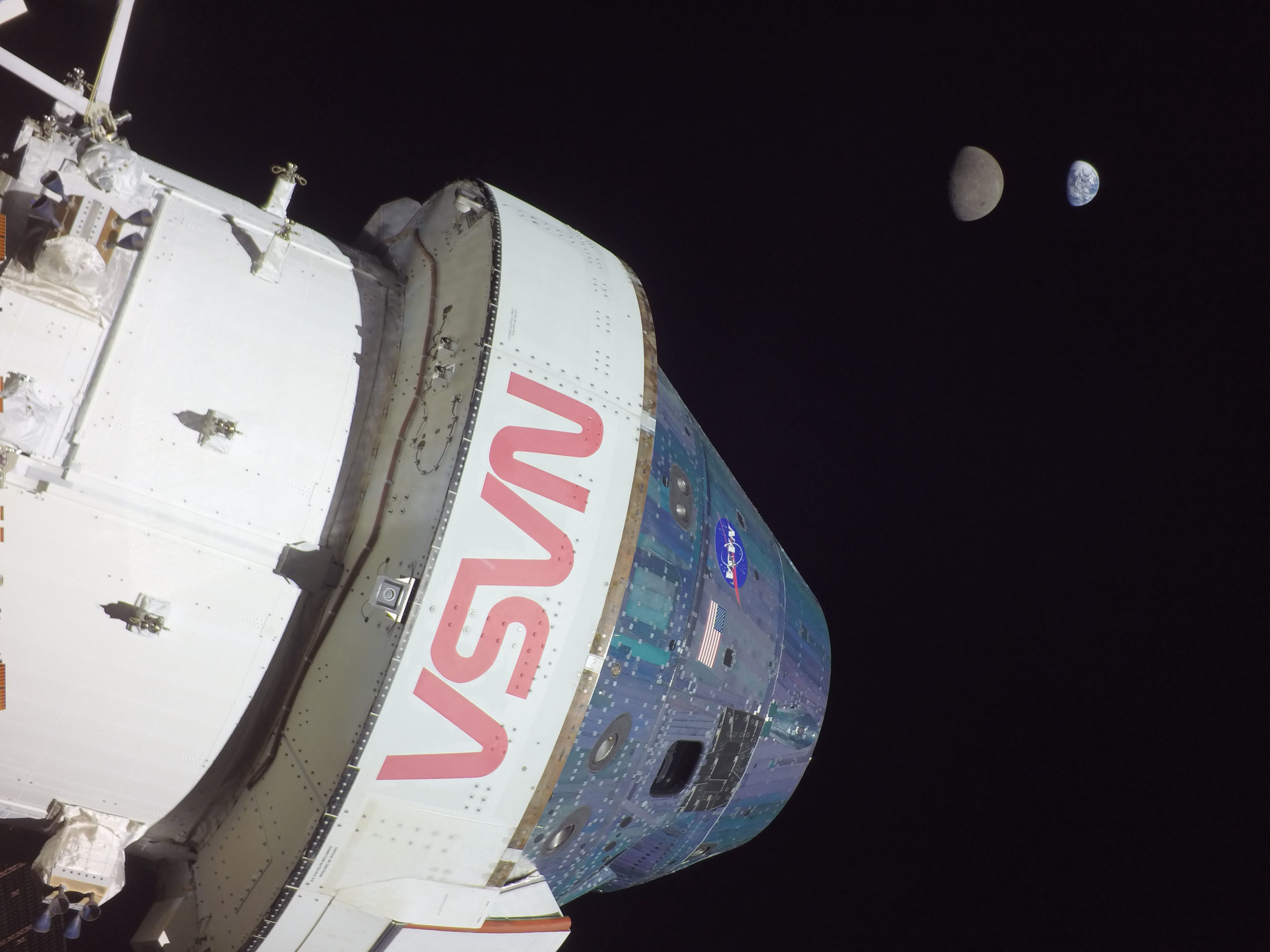 Orion Reaches Farthest Distance and Halfway Mark on Artemis 1 Mission Snaping Stunning Selfie with Earth and Moon