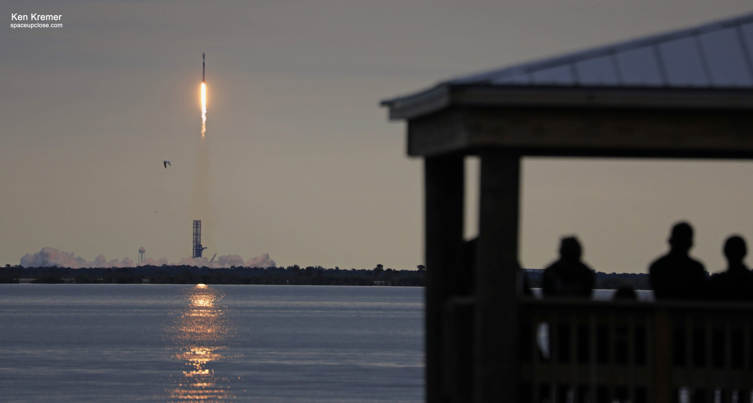 SpaceX Falcon 9 Launches Record Breaking 15th Time on Starlink Mission: Photos