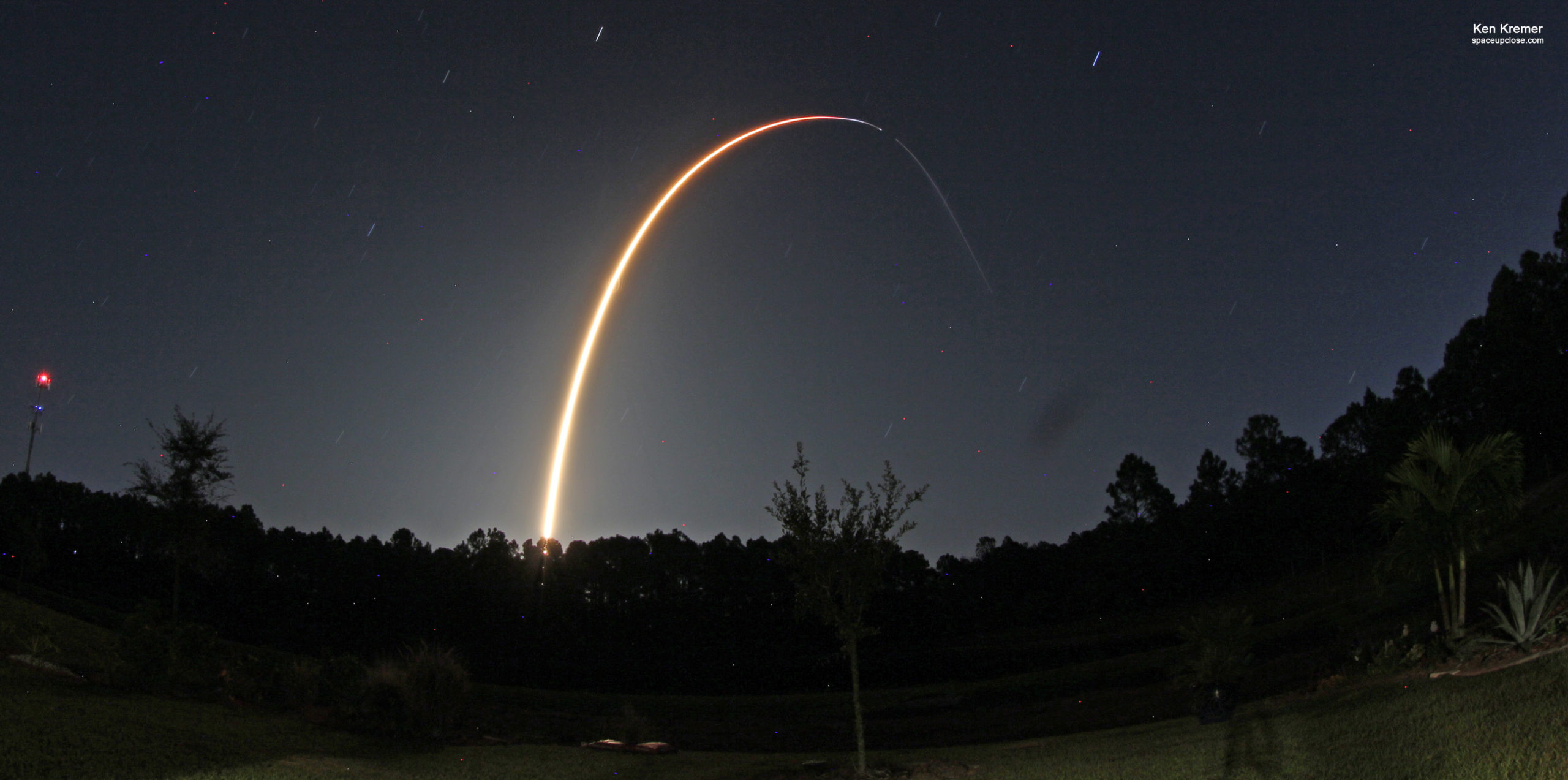 Stunning Nighttime SpaceX Falcon 9 Launches Last Starlink Internet Satellites of 2022 from Cape Canaveral: Photos