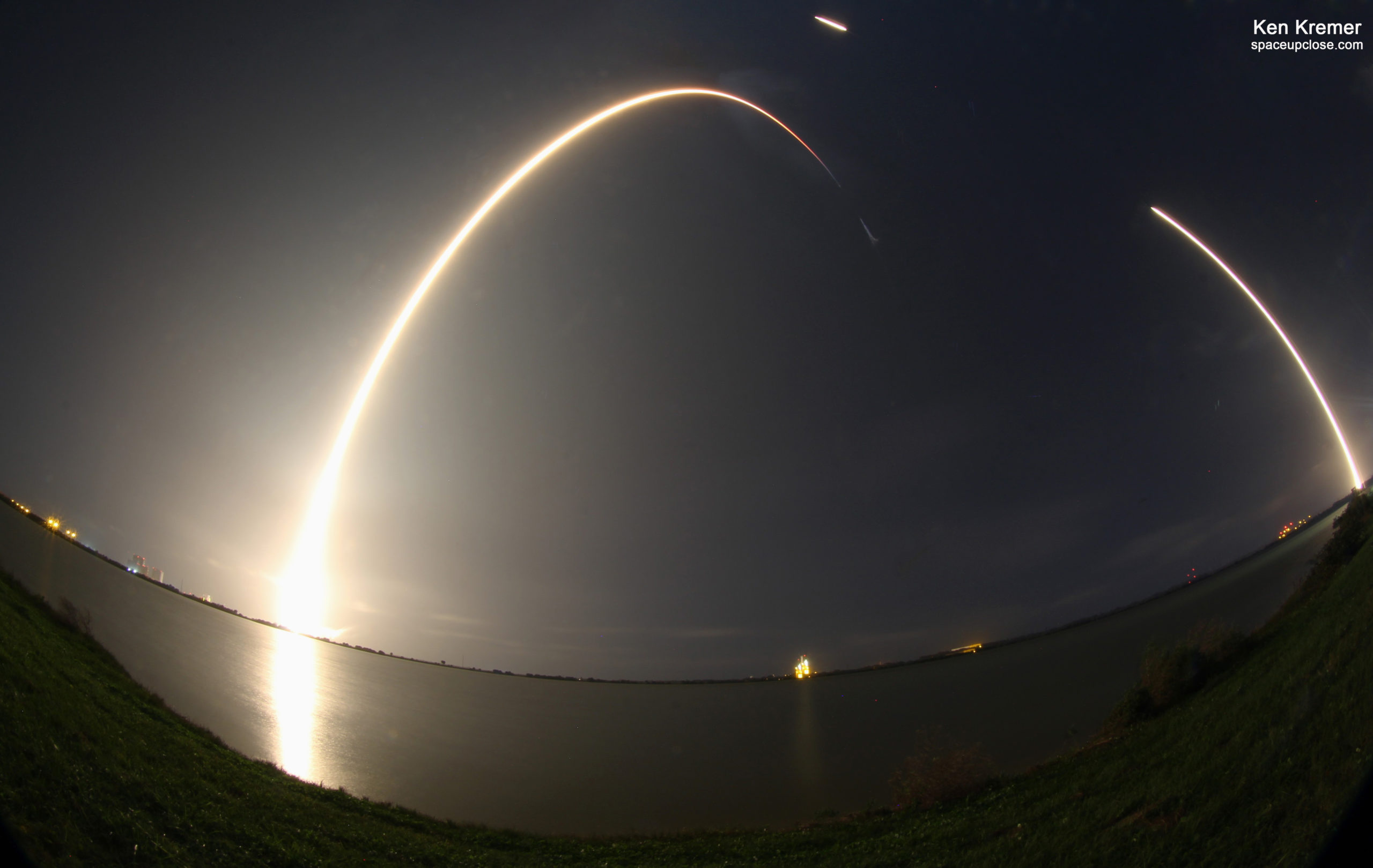 SpaceX Launches Japanese Commercial Lander and NASA Cubesat to the Moon: Photos