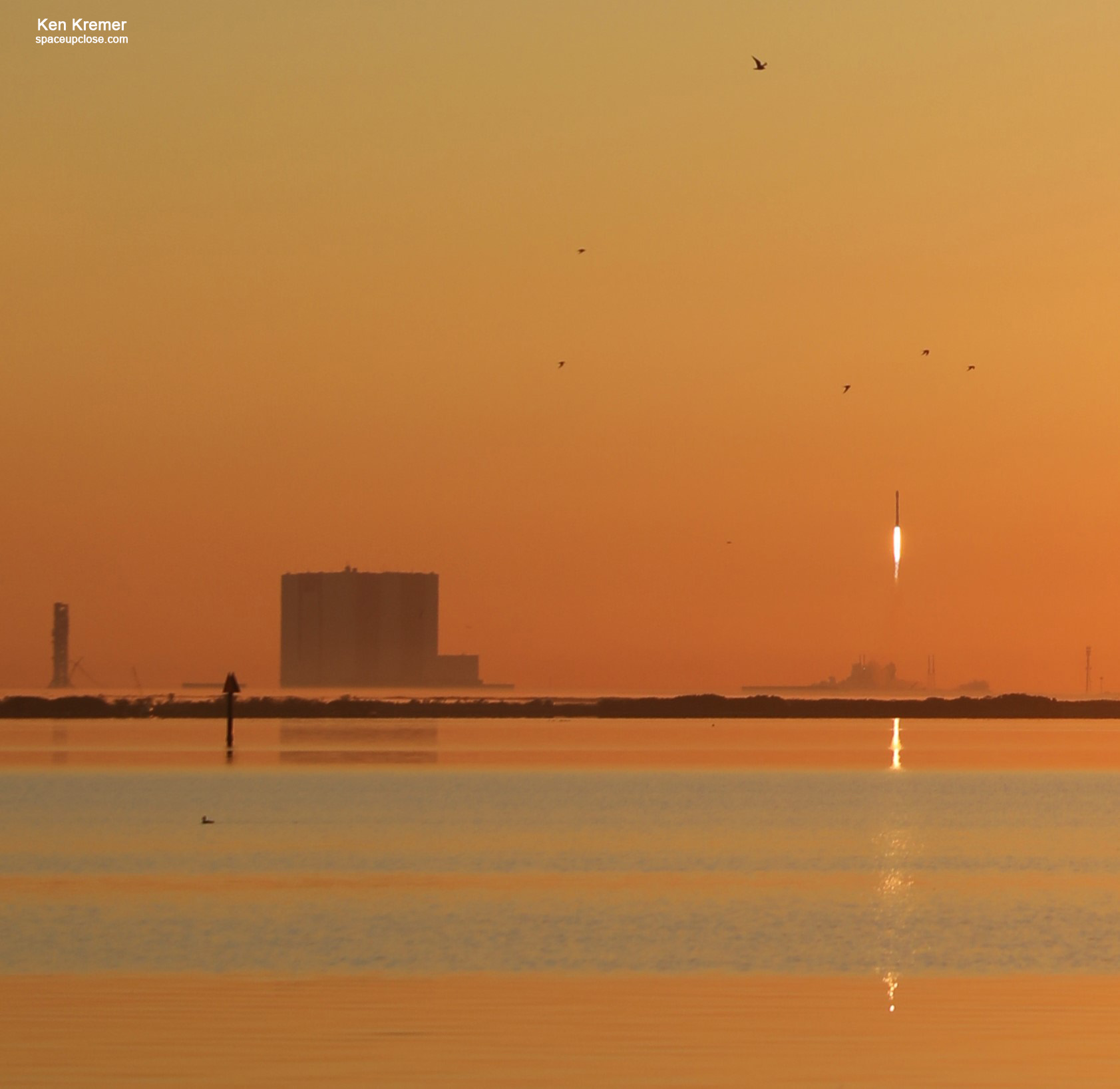 SpaceX Launches GPS Satellite During Spectacular Golden Sunrise for Space Force from Space Coast: Photos