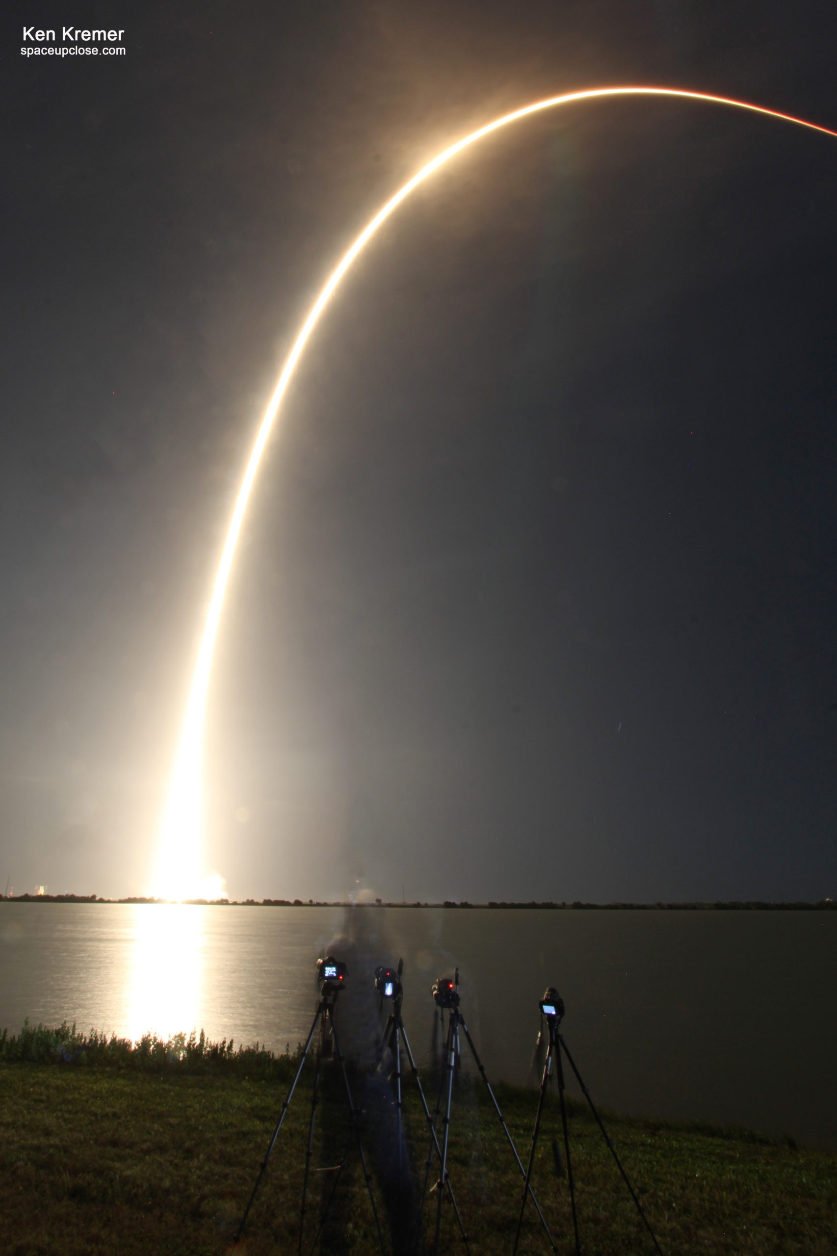 SpaceX Launches NASA Hi-Res Air Quality Measuring Instrument on Commercial Intelsat Satellite:  Photos